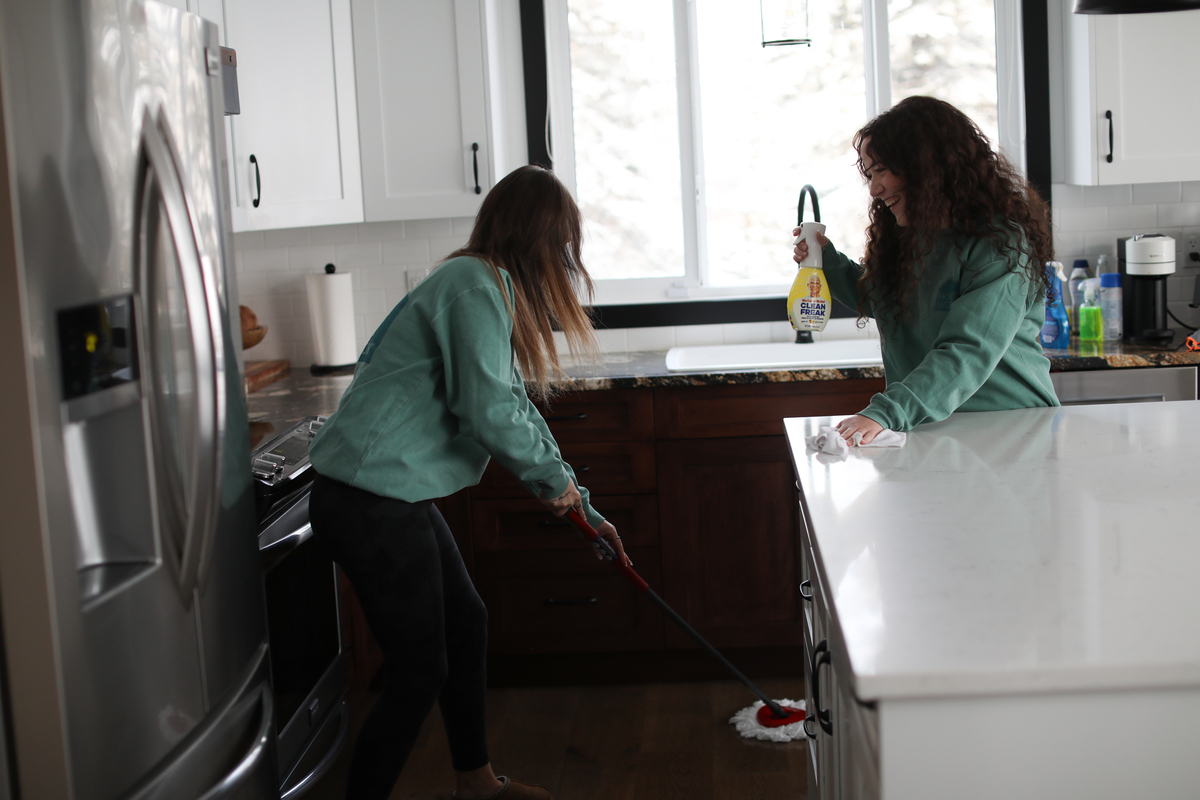 Kitchen Deep Clean