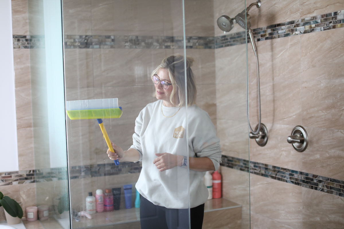 How to Clean a Dirty, Grimy Walk-in Shower and Make it Sparkle!