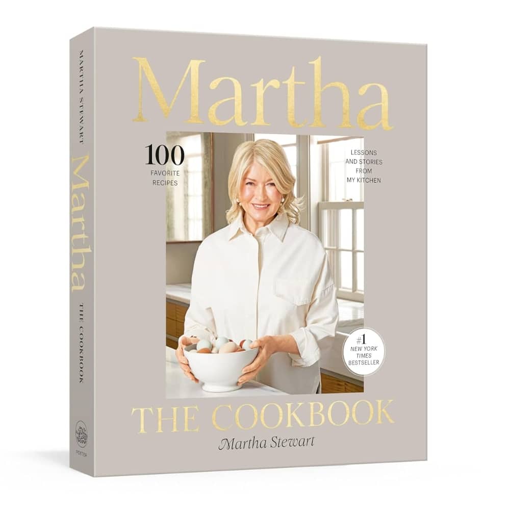 Martha: The Cookbook: 100 Favorite Recipes